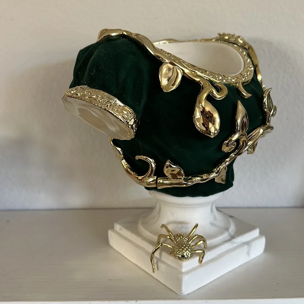 Bath & Body Works 💚 Headless Bust Pedestal 3 Wick Candle Holder Halloween 🕷️